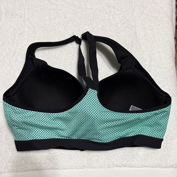 VSX Mesh Sports Bra - Mint and Black - Picture 2 of 6